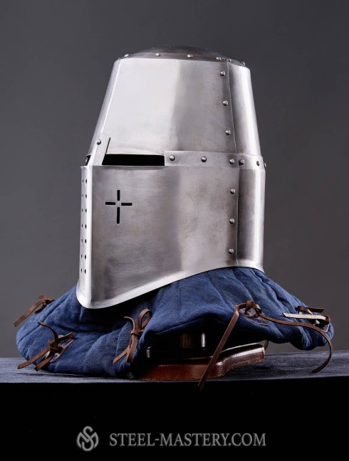 Great Helm Corazza