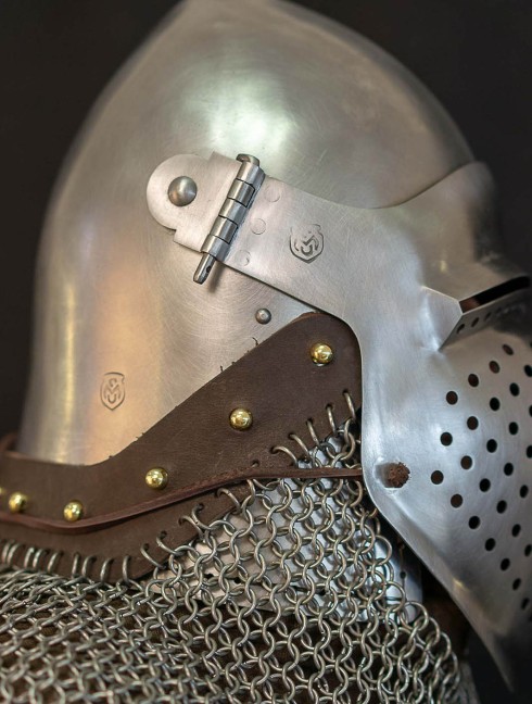 Bascinet 1350-1440 years with Single Ocular visor Corazza