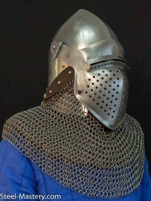 Bascinet 1350-1440 years with Single Ocular visor Armadura de placas