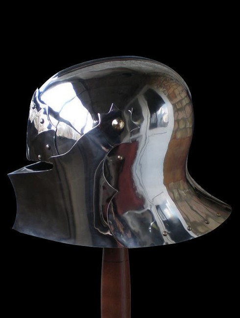 Gothic Sallet with visor - 15ct Helmets