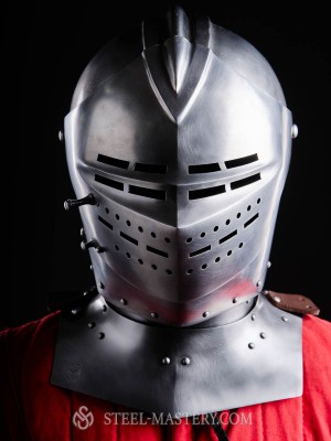 Armet closed helmet 16th century Helmets