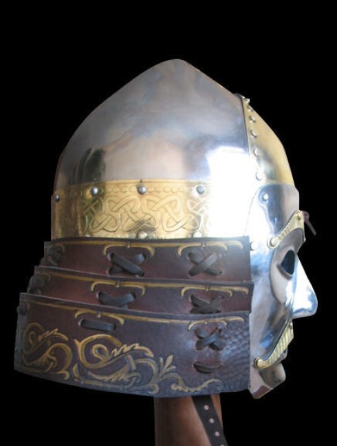 Tatar-Mongolian helmet 12 - 15 centuries Armadura de placas