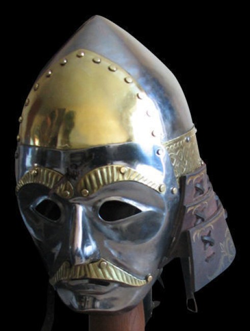 Tatar-Mongolian helmet 12 - 15 centuries Armadura de placas
