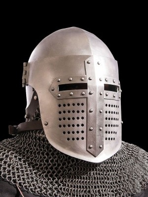 Early bascinet with lifting visor Armadura de placas