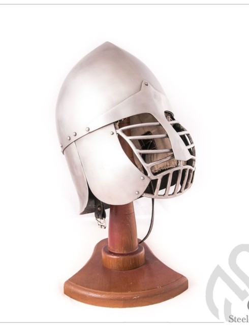 Phrygian helm with bar grid and full neck protection Armadura de placas