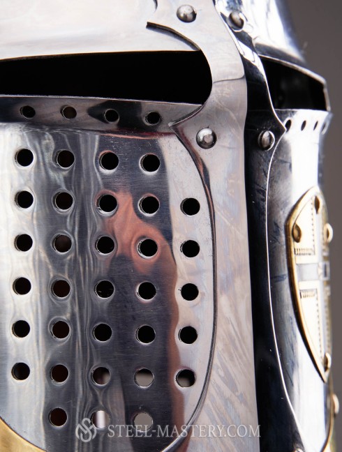 Helmet with lifting visor for fencing Plattenrüstungen