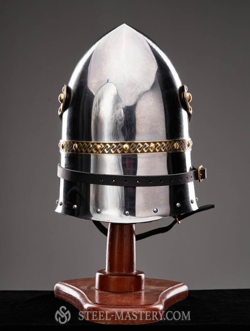 Helmet with lifting visor for fencing Helmets