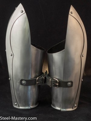Handcrafted eastern arm defenses Plattenrüstungen