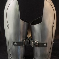 Handcrafted eastern arm defenses image-1