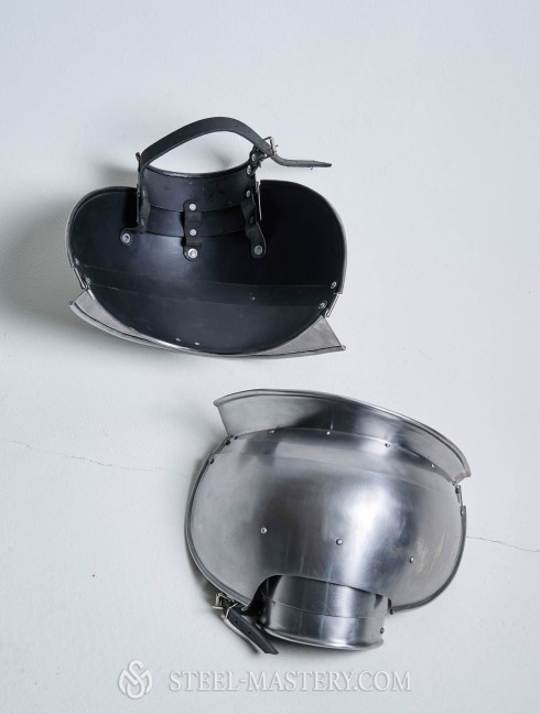 Plate shoulders bump stops in the Milan style Corazza