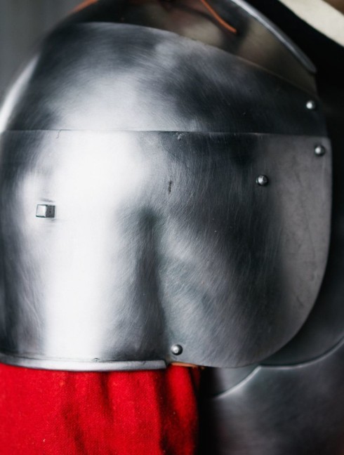 English pauldrons late 15th century Spaulders