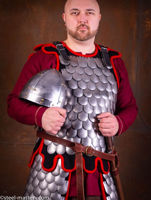 Steel scale armour Protección corporal de placas y escamas