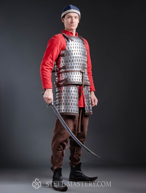 Plates armour Protezione lamellare per corpo