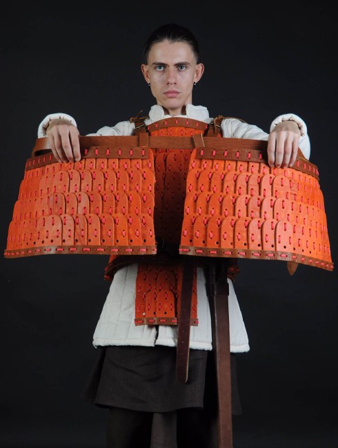 Leather lamellar armor Lamellar body protection