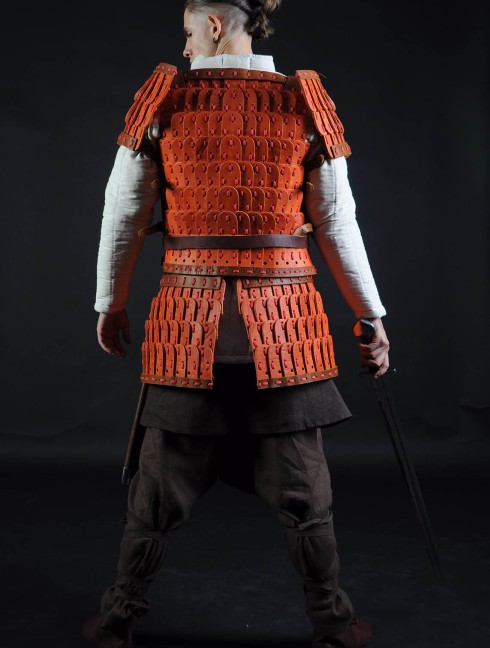 Leather lamellar armor Lamellar body protection