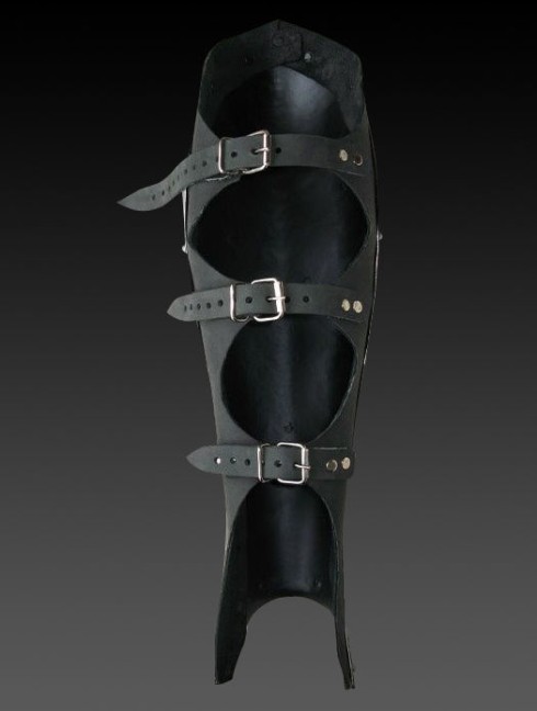 Fantasy style greaves Metal leg protection