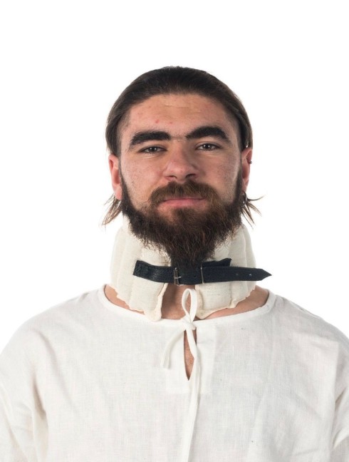 Padded collar Gepolsterte pelerine und helmbrünnen