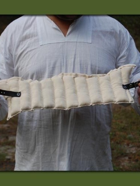 Padded collar Calze traforate imbottite e ventagli