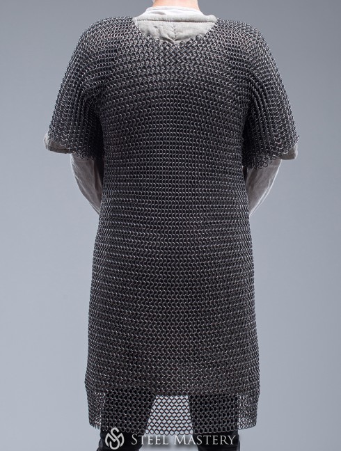 Plain mail with short sleeves Cottes de mailles et hauberts