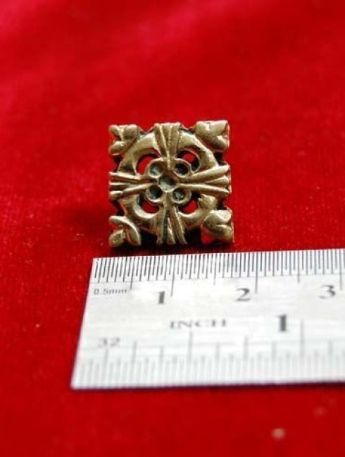 Cast bronze rivet-belt mount "Square" Belt mounts