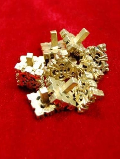 Cast bronze rivet-belt mount "Square" Belt mounts