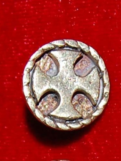 Cast bronze rivets Ornements de ceinture