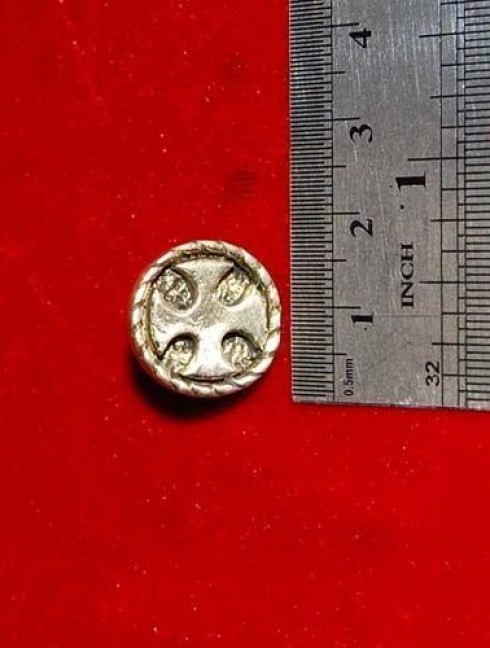 Cast bronze rivets Ornements de ceinture