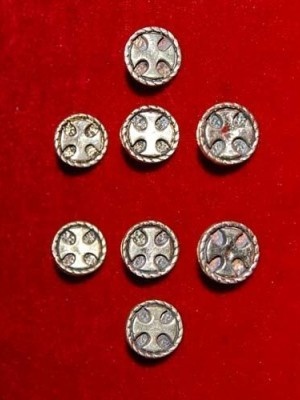 Cast bronze rivets Montaggio cinture