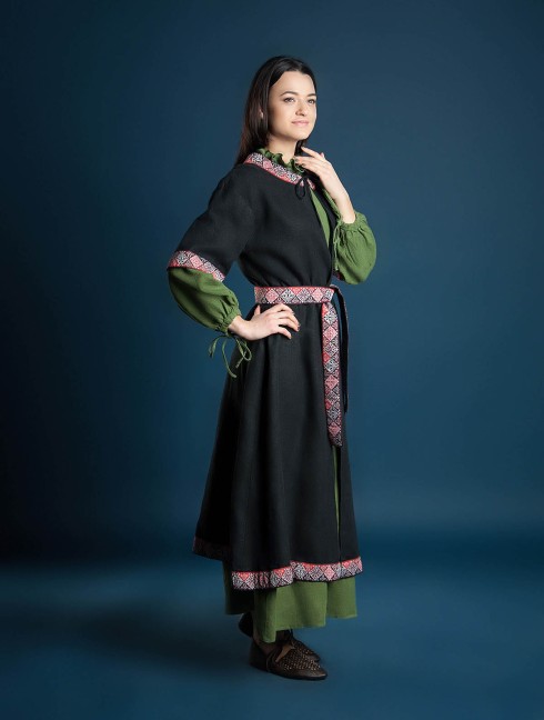 Coat with short sleeves Cloaks and capes