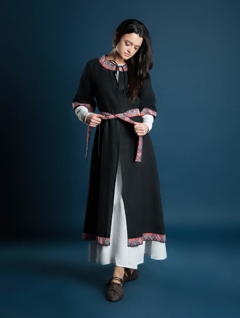 Coat with short sleeves Cloaks and capes