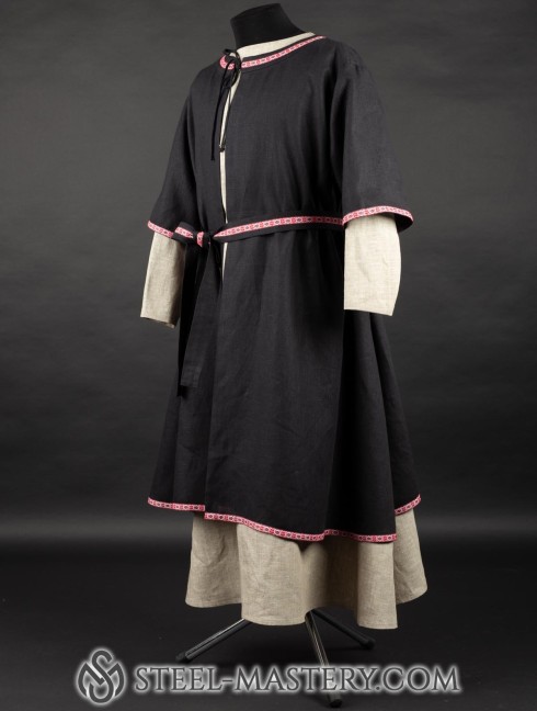 Coat with short sleeves Manteaux et capes