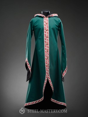 Coat with the hood and wide sleeves Umhänge und Capes