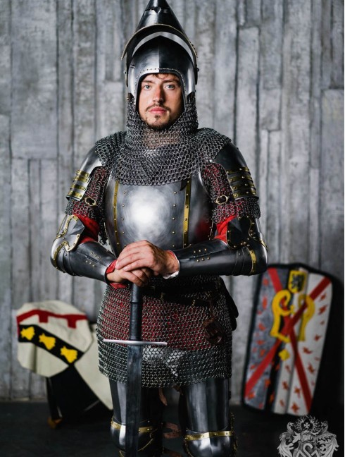 Armour of the XIV century in Churburg style Full armour