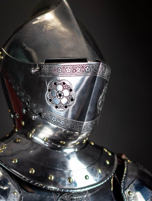 Full Plate Armor (Garniture) of George Clifford, Third Earl of Cumberland, end of XVI century (1590-1592)  Armure de plaques