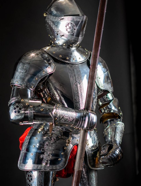 Knight Armor mid-16th century Полные доспехи