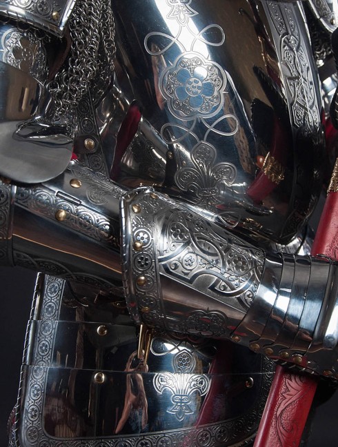 Full Plate Armor (Garniture) of George Clifford, Third Earl of Cumberland, end of XVI century (1590-1592)  Armure de plaques