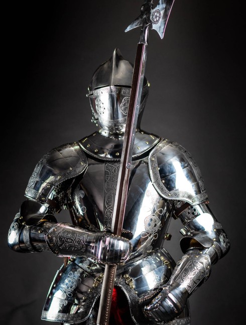 Full Plate Armor (Garniture) of George Clifford, Third Earl of Cumberland, end of XVI century (1590-1592)  Armure de plaques