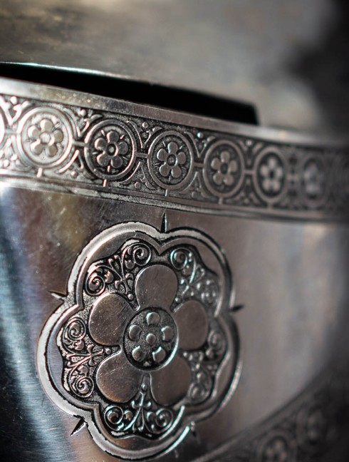 Full Plate Armor (Garniture) of George Clifford, Third Earl of Cumberland, end of XVI century (1590-1592)  Armure de plaques