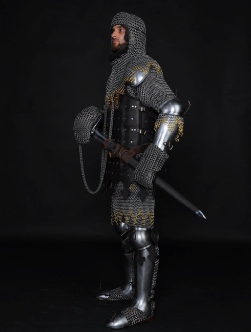 13 century European armour in colours of the English royal house Corazza