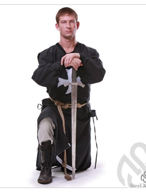 Costume of Hospitaller Order knight or Maltese knight Vêtements médiévaux
