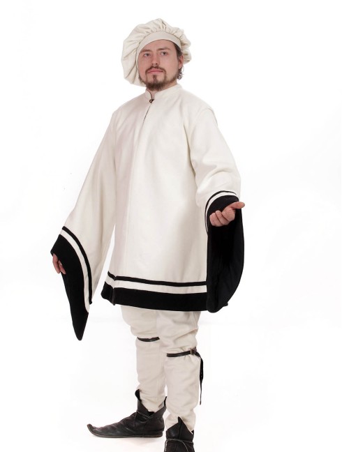 Costume of knight, XIV century Vêtements médiévaux
