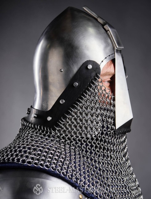 Helmet bascinet mid-14th century Corazza