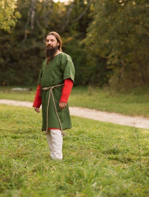 Medieval tunic, Europe IX-XII centuries Chemises, tuniques, cottes
