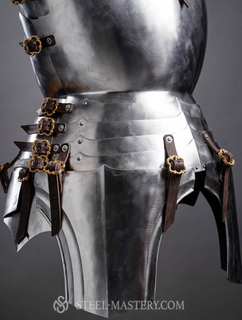 Milan-style cuirass 1450-1485 years, a part of "Avant Armour" Plattenrüstungen