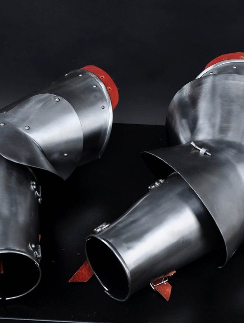 Milan-style arms plates with couter 1450-1485 years, a part of “Avant Armor” Corazza