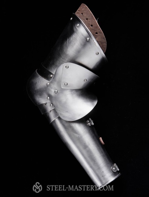 Milan-style arms plates with couter 1450-1485 years, a part of “Avant Armor” Armadura de placas
