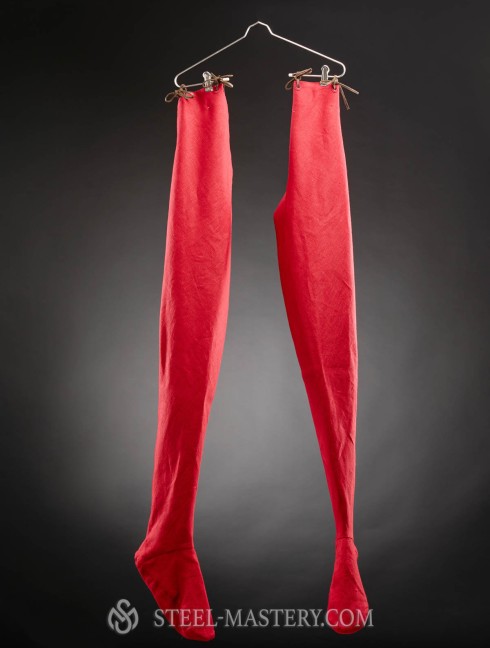 Chausses of the XII-XIII centuries Chausses and pants