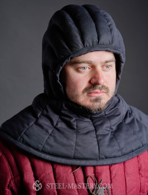 Padded liner with pelerine Transatlantici imbottiti e cappelli