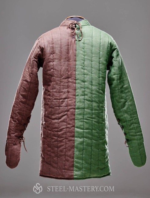 Gambeson with sewn mittens of the XIII century Gambesons