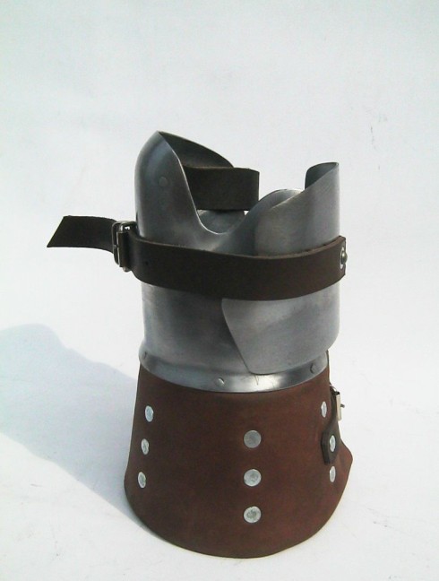 Brigandine mitten (for buckler) Brigandine gauntlets and mittens
